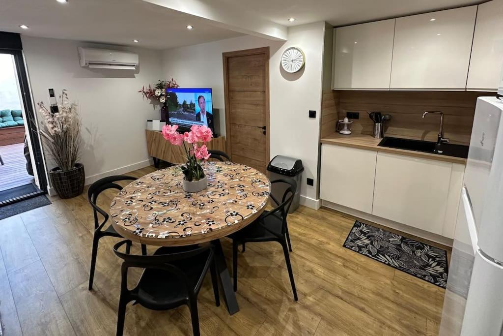 Le Briand Appartement 4Etoiles Nancy Thermal Cosy Avec Terrasse Wifi Exterior photo
